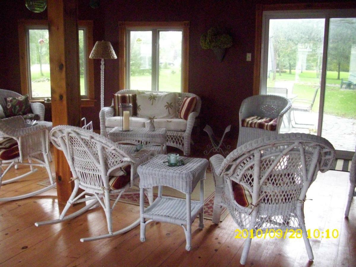 The Old Shipman House Bed & Breakfast Kemptville Esterno foto